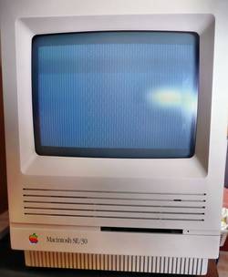 Macintosh SE 30