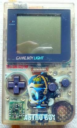 Nintendo Game Boy Light